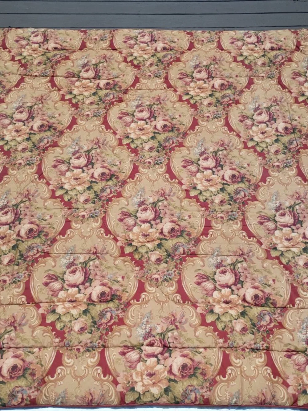 Vintage Floral King Comforter 91 x 103 Cabbage Rose Damask Scroll Burgundy Gold